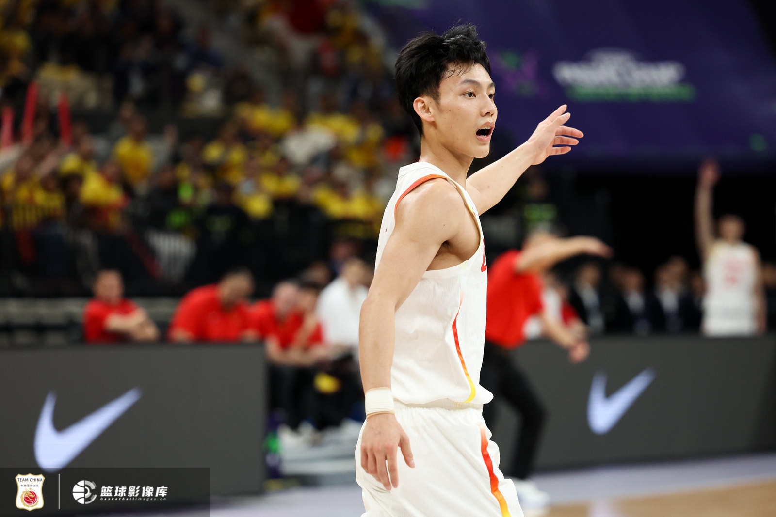 首發(fā)出戰(zhàn)不在狀態(tài)！徐杰全場3中0沒得分 拿到3板1助2斷另2失誤